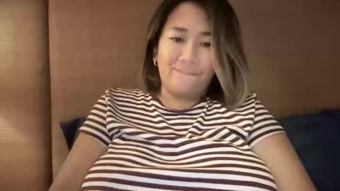 Anika online show from 10-17-25, 07:27