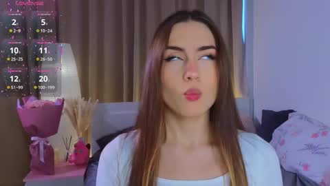 Vicki online show from 12-18-25, 09:04