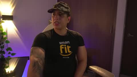 Snapshot of appolo_allen chatting on 03-01-25, 12:17 insta appolo master online show from 03-01-25, 12:17