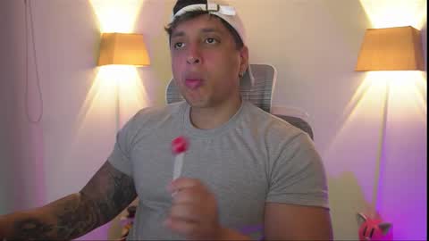 Snapshot of appolo_allen chatting on 12-02-25, 02:39 insta appolo master online show from 12-02-25, 02:39