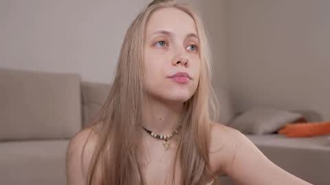  REYNA  my friend   online show from 05-20-26, 03:18