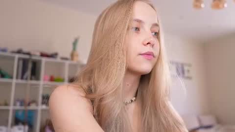  REYNA  my friend   online show from 06-22-26, 03:09
