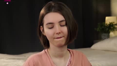 Meghan online show from 03-04-26, 01:39