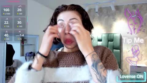  April  online show from 11-12-25, 11:43