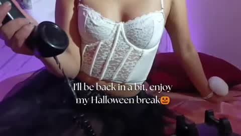 Snapshot of april_nicols chatting on 10-10-25, 12:15 A P R I L online show from 10-10-25, 12:15