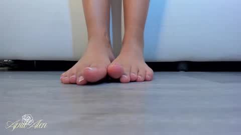 April online show from 11-29-25, 06:27