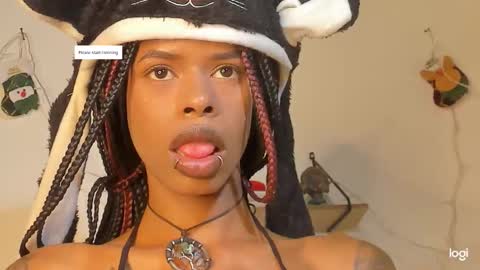 Snapshot of aprillebony319262 chatting on 12-18-25, 08:15 aprillebony319262 online show from 12-18-25, 08:15