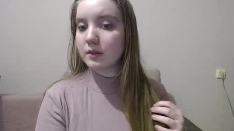 Snapshot of aquanarmin chatting on 12-27-24, 09:50 Josefin online show from 12-27-24, 09:50