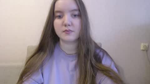 Snapshot of aquanarmin chatting on 02-14-25, 06:34 Josefin online show from 02-14-25, 06:34
