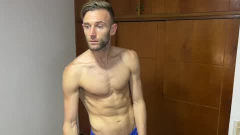 Snapshot of aquilesmade chatting on 12-14-24, 04:09 Aquilesmade online show from 12-14-24, 04:09