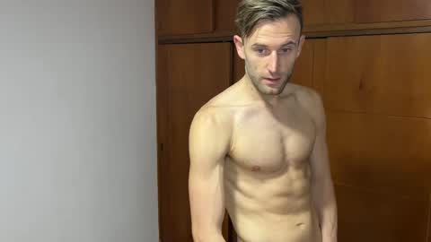 Snapshot of aquilesmade chatting on 12-30-24, 04:51 Aquilesmade online show from 12-30-24, 04:51