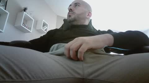 Snapshot of arabicbeasthabibi chatting on 02-16-25, 01:27 ArabicBeastHabibi online show from 02-16-25, 01:27