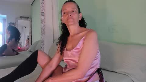 Nadia Cyel online show from 10-13-25, 04:40