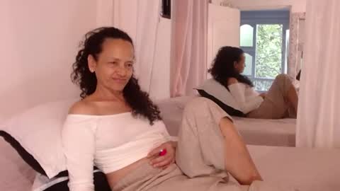 Nadia Cyel online show from 07-22-26, 10:01