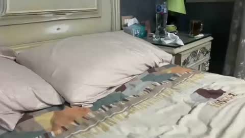 Snapshot of arabman991 chatting on 09-23-25, 12:13 Egyptian Man online show from 09-23-25, 12:13