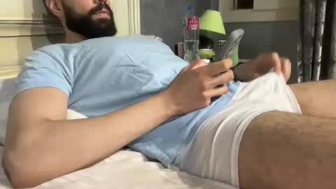 Snapshot of arabman991 chatting on 10-13-25, 01:05 Egyptian Man online show from 10-13-25, 01:05