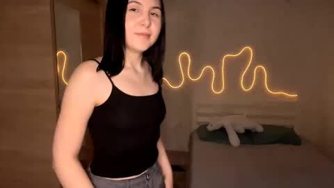 Emi online show from 02-17-26, 04:57