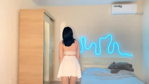 Emi online show from 03-18-26, 03:48