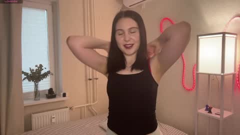 Snapshot of arabunyan chatting on 05-31-26, 04:14 Emi online show from 05-31-26, 04:14