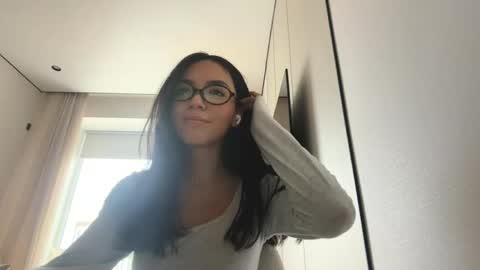 Snapshot of aracelisauberan chatting on 05-30-26, 08:33 Rin online show from 05-30-26, 08:33