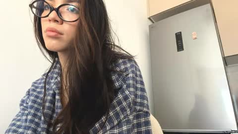 Snapshot of aracelisauberan chatting on 05-31-26, 06:31 Rin online show from 05-31-26, 06:31