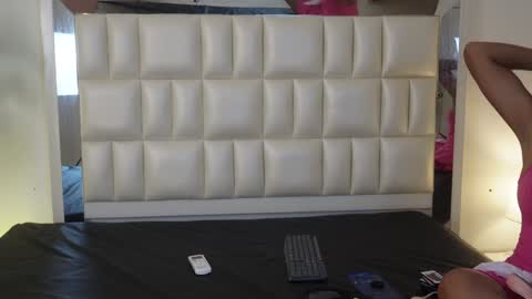   online show from 01-25-25, 03:09