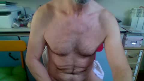 Snapshot of aragon3000 chatting on 11-09-25, 01:31 aragon3000 online show from 11-09-25, 01:31