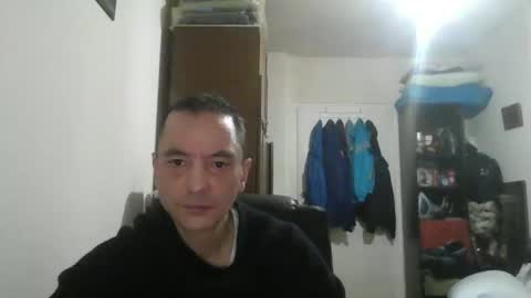 Snapshot of aragorn1986 chatting on 04-13-26, 03:23 aragorn1986 online show from 04-13-26, 03:23