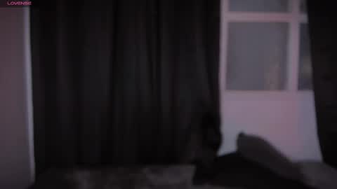 Snapshot of aramjones chatting on 09-14-25, 05:34 Aram 3 online show from 09-14-25, 05:34