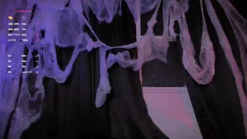 Snapshot of aramjones chatting on 10-22-25, 07:57 Aram 3 online show from 10-22-25, 07:57