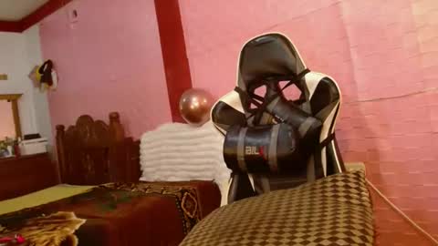 Snapshot of aranza_sexy chatting on 01-16-25, 01:14 Aranza online show from 01-16-25, 01:14