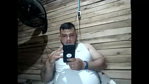 Snapshot of arcanguel_05 chatting on 05-12-26, 04:09 arcanguel 05 online show from 05-12-26, 04:09