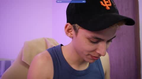 ARCHIBALDO online show from 10-18-25, 02:47