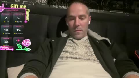 Snapshot of arckangel99 chatting on 10-01-25, 05:52 AnrckAngel online show from 10-01-25, 05:52