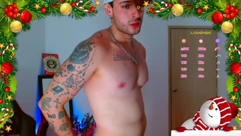 Snapshot of ares_blue chatting on 12-24-24, 02:12 ares blue online show from 12-24-24, 02:12