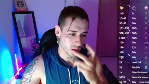 Snapshot of ares_blue chatting on 01-27-25, 10:49 ares blue online show from 01-27-25, 10:49