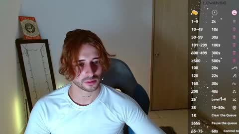 Snapshot of ares_blue chatting on 02-18-25, 02:16 ares blue online show from 02-18-25, 02:16