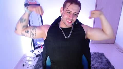 Snapshot of ares_blue chatting on 03-03-25, 11:11 ares blue online show from 03-03-25, 11:11