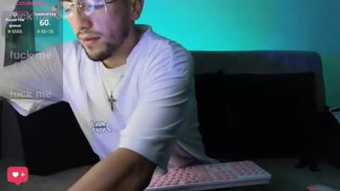 Snapshot of aresmassimox chatting on 07-25-26, 11:46 Mateo online show from 07-25-26, 11:46