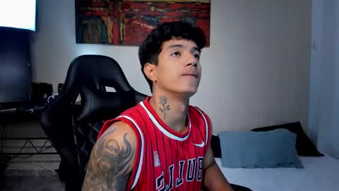 Snapshot of aress444 chatting on 12-22-25, 11:13 aress444 online show from 12-22-25, 11:13