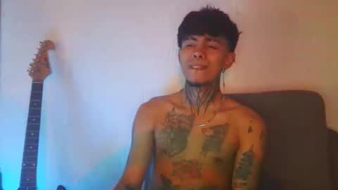 Snapshot of aress_1 chatting on 10-11-25, 02:00 Ares online show from 10-11-25, 02:00