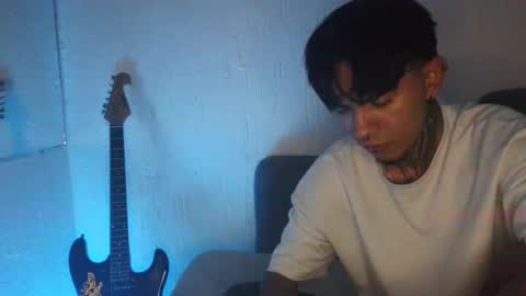 Snapshot of aress_1 chatting on 10-16-25, 05:41 Ares online show from 10-16-25, 05:41