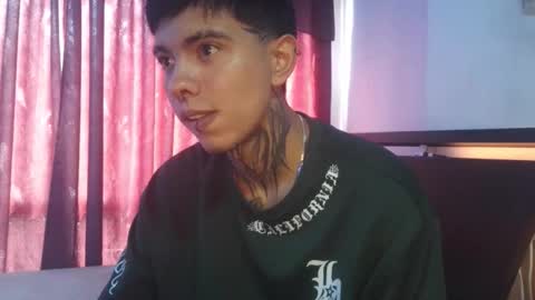 Snapshot of aress_1 chatting on 12-14-25, 04:12 Ares online show from 12-14-25, 04:12