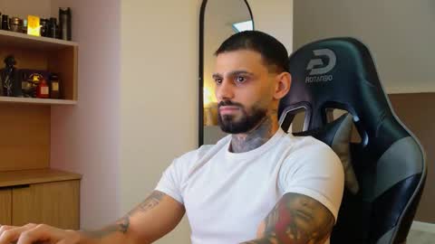 Ares Steel online show from 11-11-25, 02:06