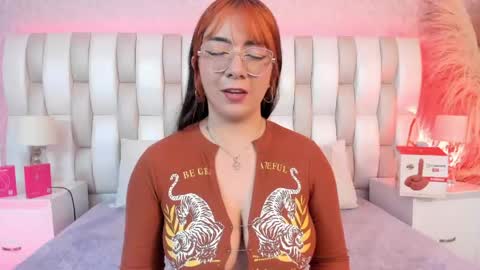 ari_lynn_ online show from 04-15-26, 03:46