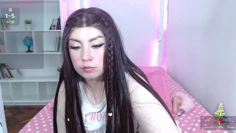 Snapshot of ari_rossee_ chatting on 01-16-25, 02:19 online show from 01-16-25, 02:19