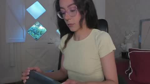 Ari Wilde online show from 04-09-26, 02:00