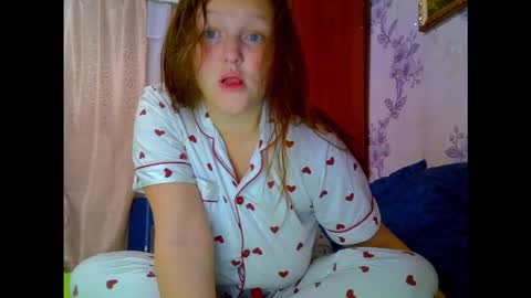 Snapshot of aria__dark chatting on 10-24-25, 08:38 Aria online show from 10-24-25, 08:38