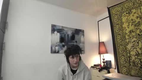 aria y orien  online show from 10-27-25, 11:14