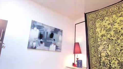 aria y orien  online show from 10-30-25, 11:22